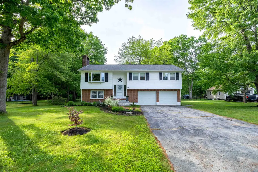 32 Alvirne Drive, Hudson, NH 03051 - #2