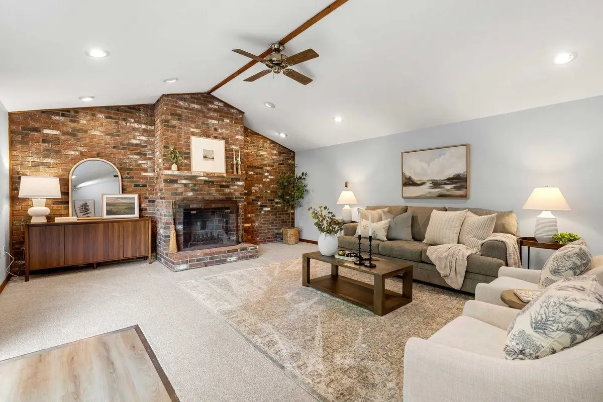 10 Cove Street, Goffstown, NH 03045 - #1