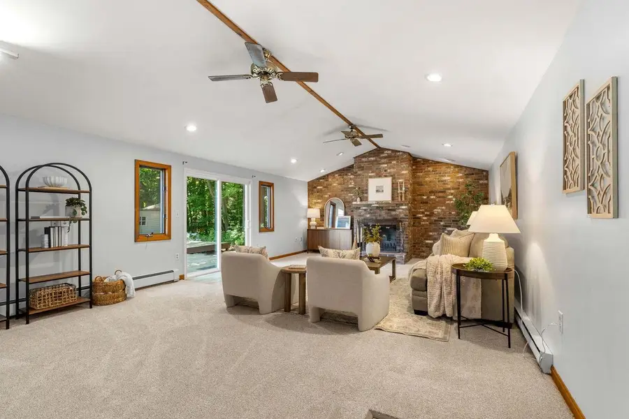 10 Cove Street, Goffstown, NH 03045 - #2