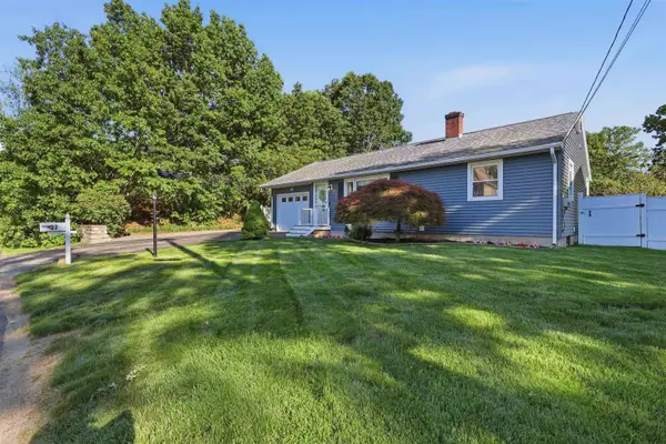37 W Glenwood Street, Nashua, NH 03060