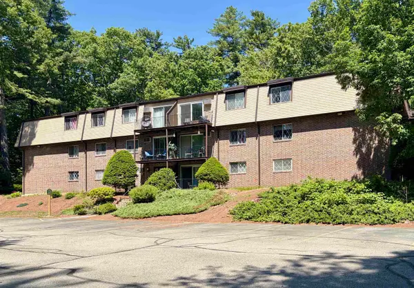 13 Silvestri Circle #19, Derry, NH 03038
