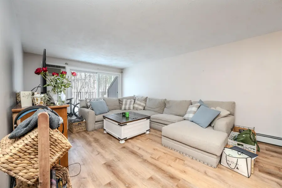 13 Silvestri Circle #19, Derry, NH 03038 - #3