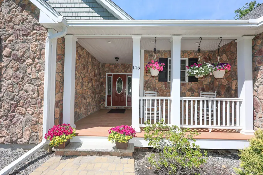145 CLEMENT Road, Pelham, NH 03076 - #2