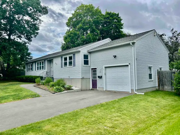 108 Peak Street, Manchester, NH 03104