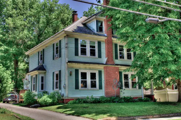 12 S Lincoln Street, Keene, NH 03431