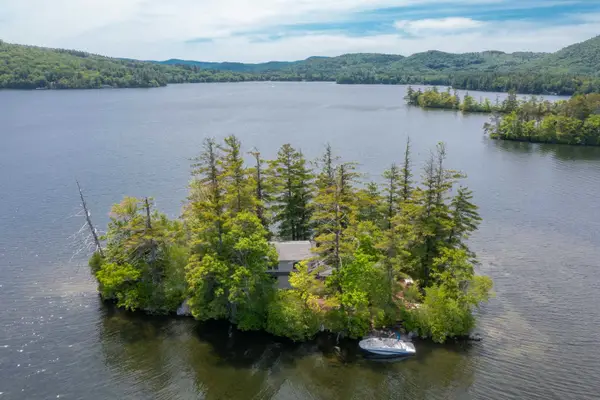 28 Potato Island, Holderness, NH 03245