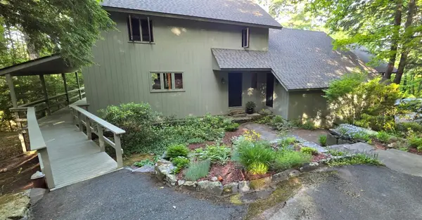 624 Baker Turn Road, Hartford, VT 05059