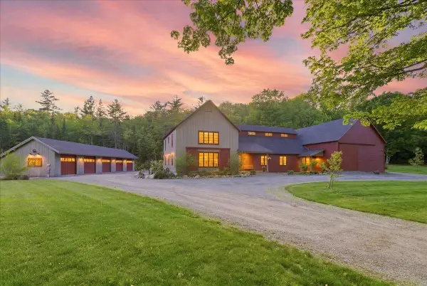 908 Old Franconia Road, Bethlehem, NH 03574