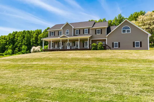 15 Rockledge Road, Milton, VT 05468
