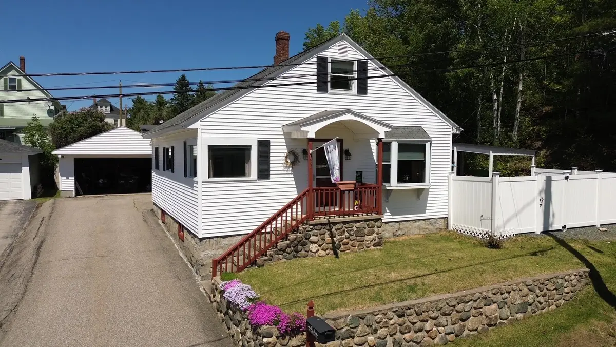 405 Westcott Street, Berlin, NH 03570 - #1