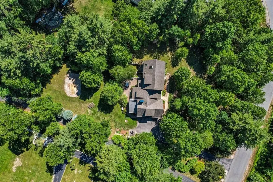 12 Middleton Drive, Bedford, NH 03110 - #2
