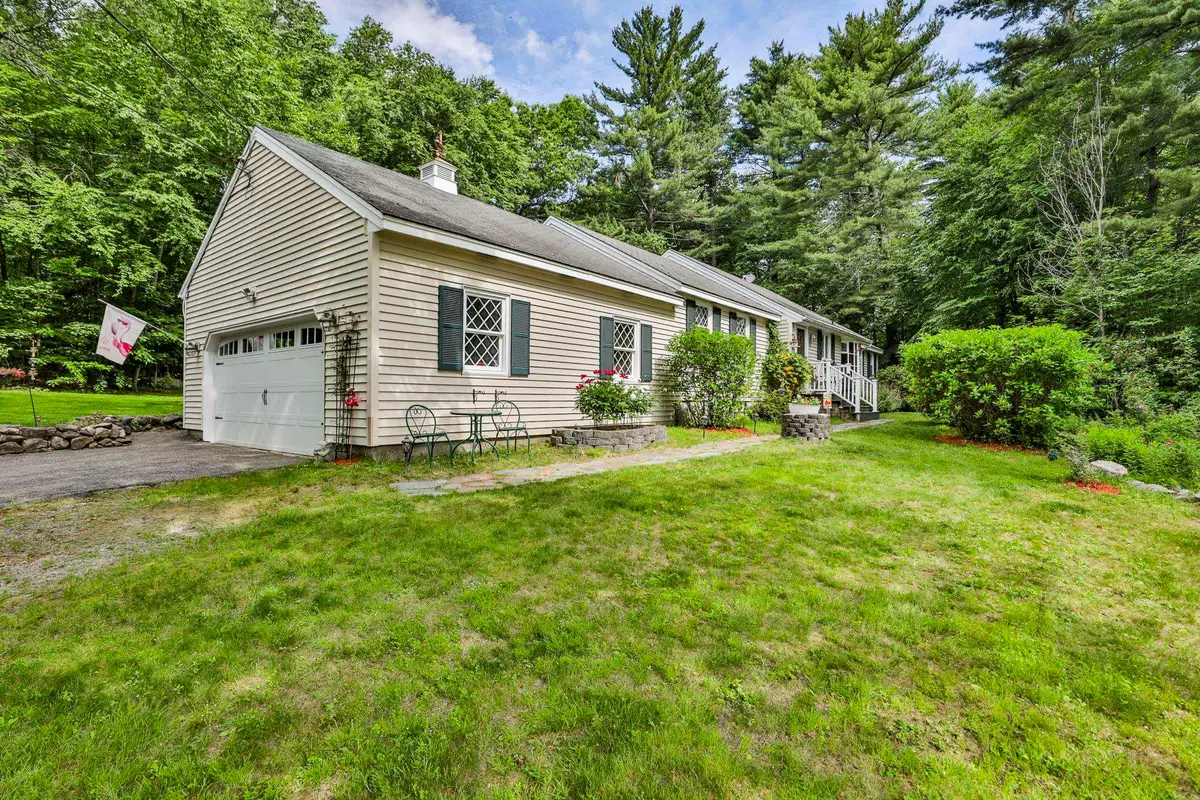 15 Edinburgh Drive, Bedford, NH 03110 - #1