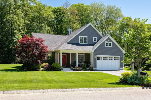 1 Mccarron Drive, Hampton, NH 03842