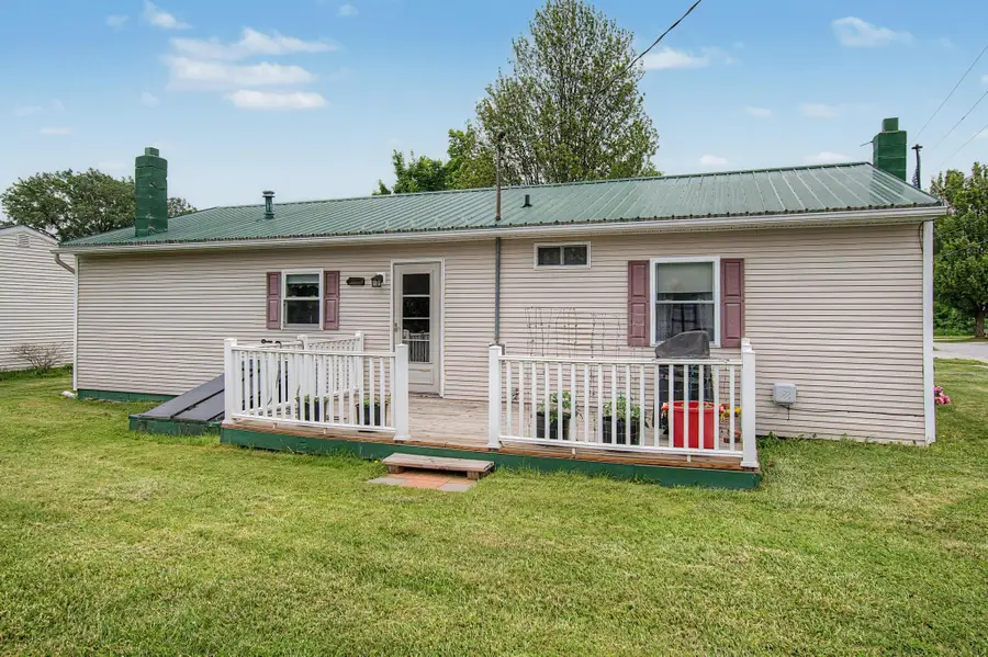 2 Finn Avenue, Saint Albans, VT 05478 - #3