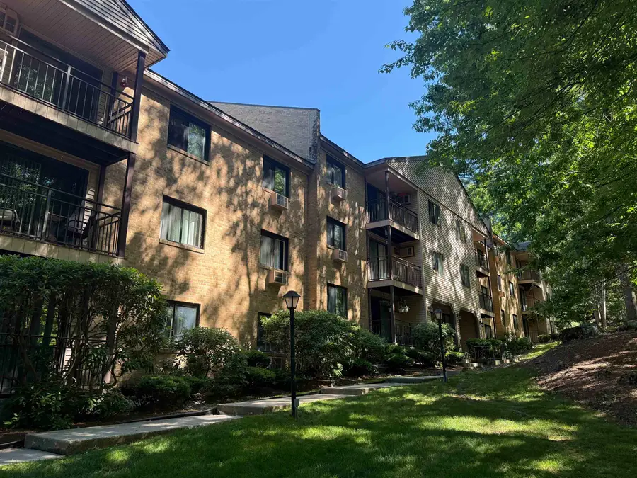 19 Country Club Drive #32, Manchester, NH 03102 - #3