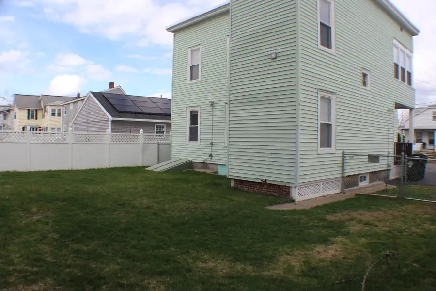 33 Kearsarge Street, Manchester, NH 03102 - #2