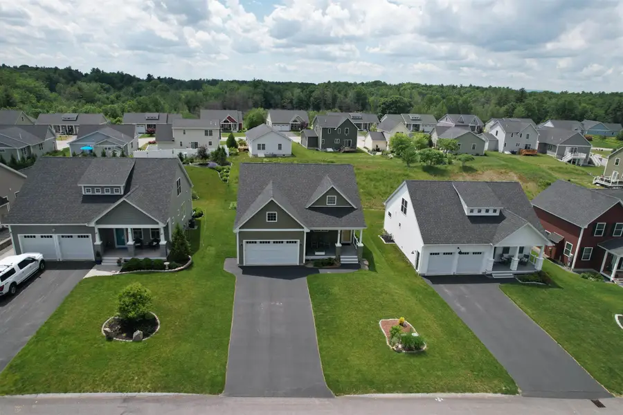 28 Luna Circle, Somersworth, NH 03878 - #2