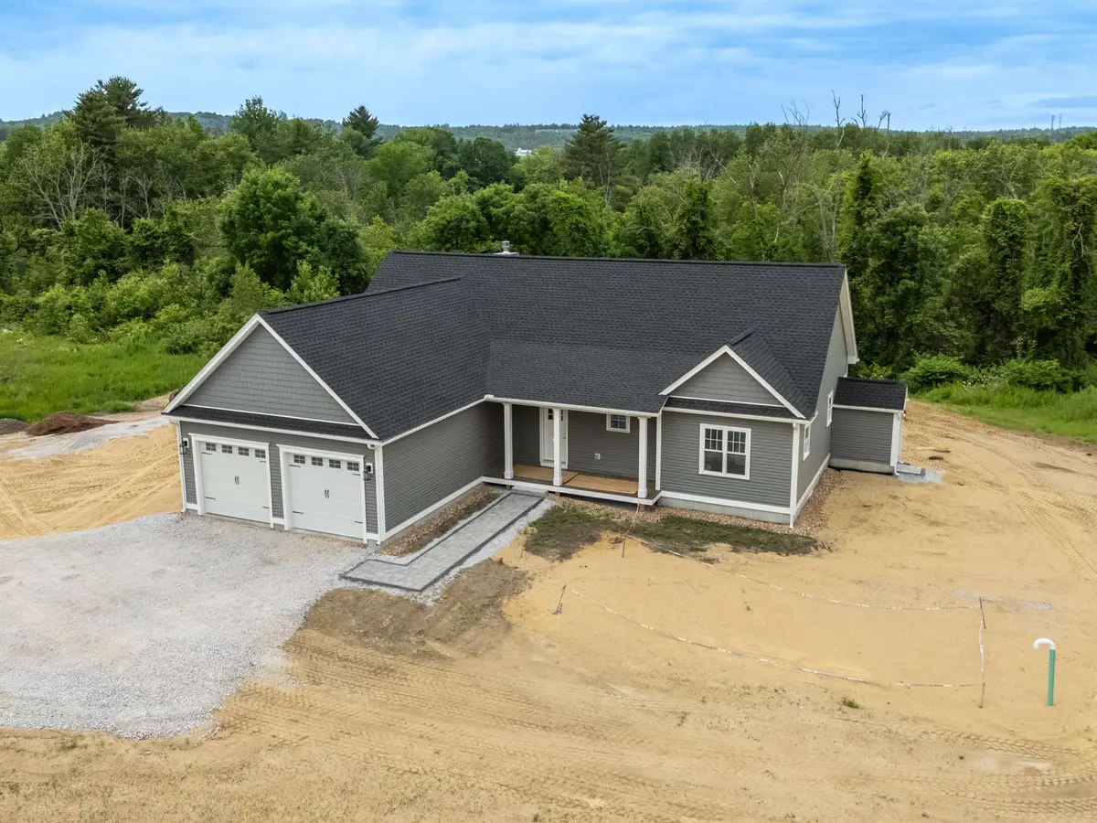 131 Merrimack Street, Hooksett, NH 03106 - #1