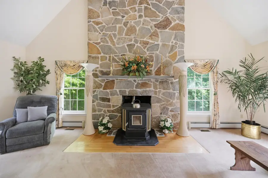 7 Mankill Brook Road, Plaistow, NH 03865 - #3