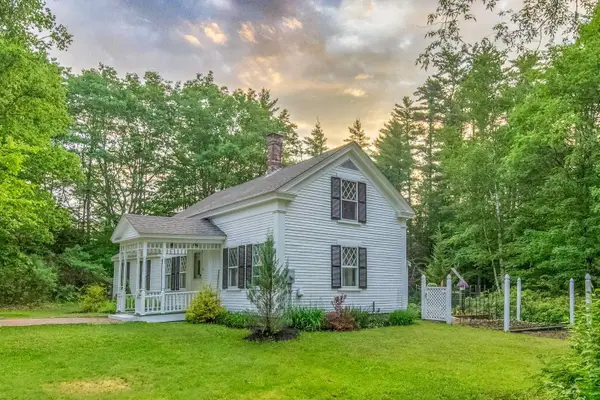 173 Tamworth Road, Tamworth, NH 03886