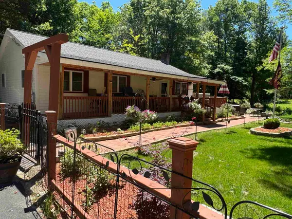 14 Elm St Extension, Ossipee, NH 03864