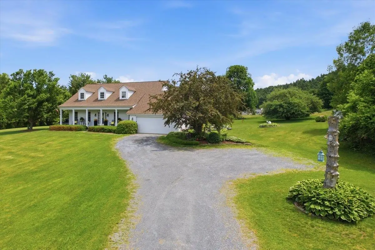 3287 Route 7 Route, Pownal, VT 05261 - #1
