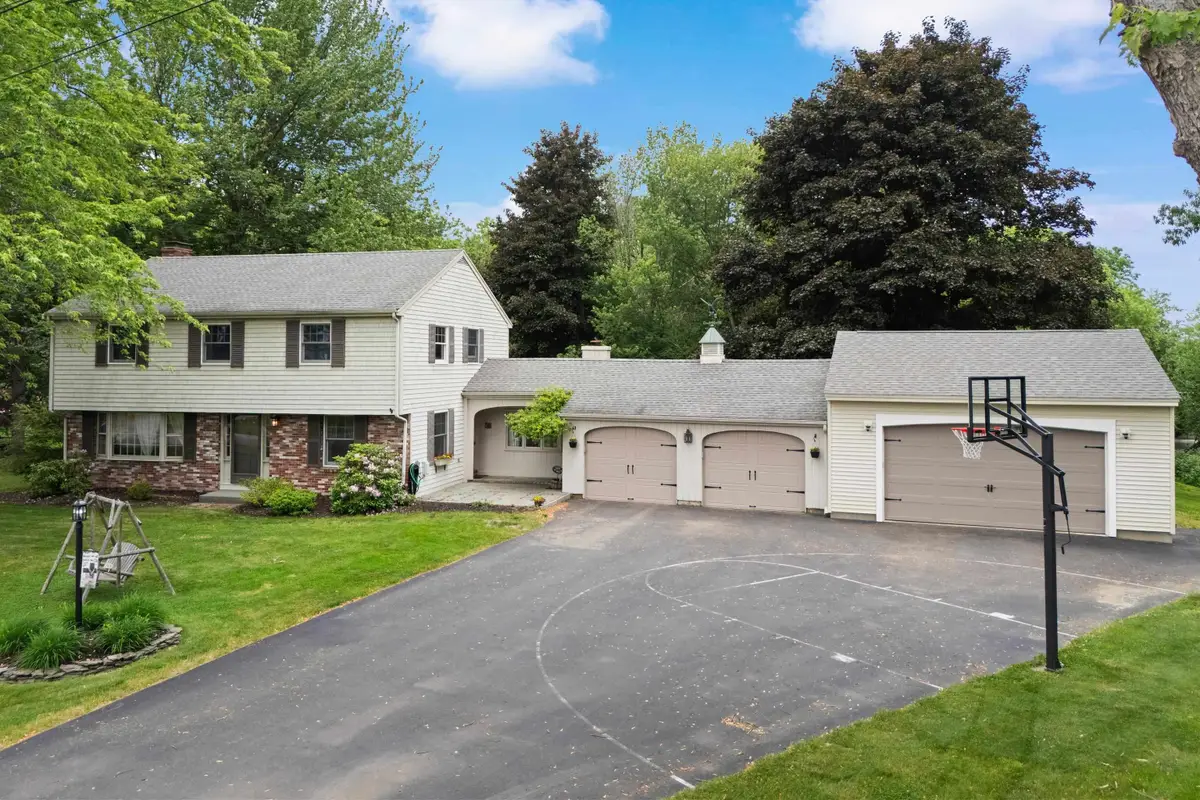 13 William Circle, Stratham, NH 03885 - #1