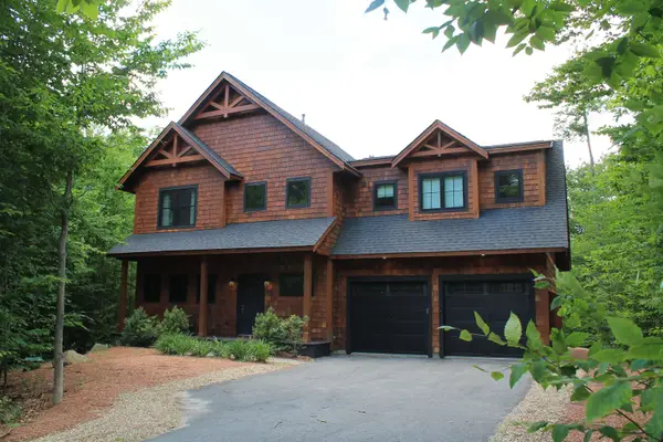 302 South Peak Road, Lincoln, NH 03251