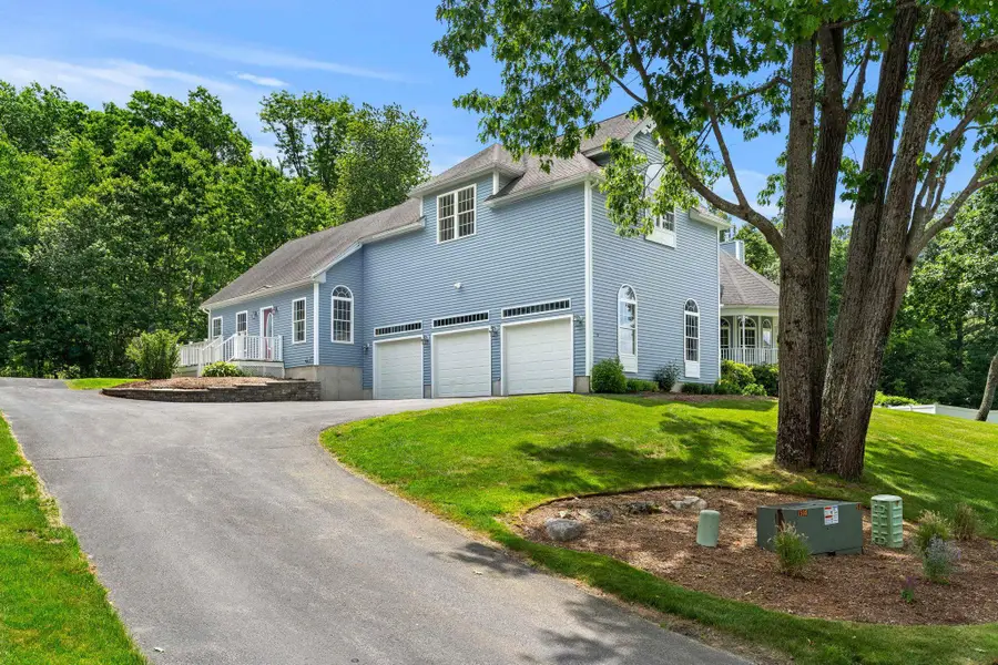 3 Rainbow Drive, Nashua, NH 03062 - #2