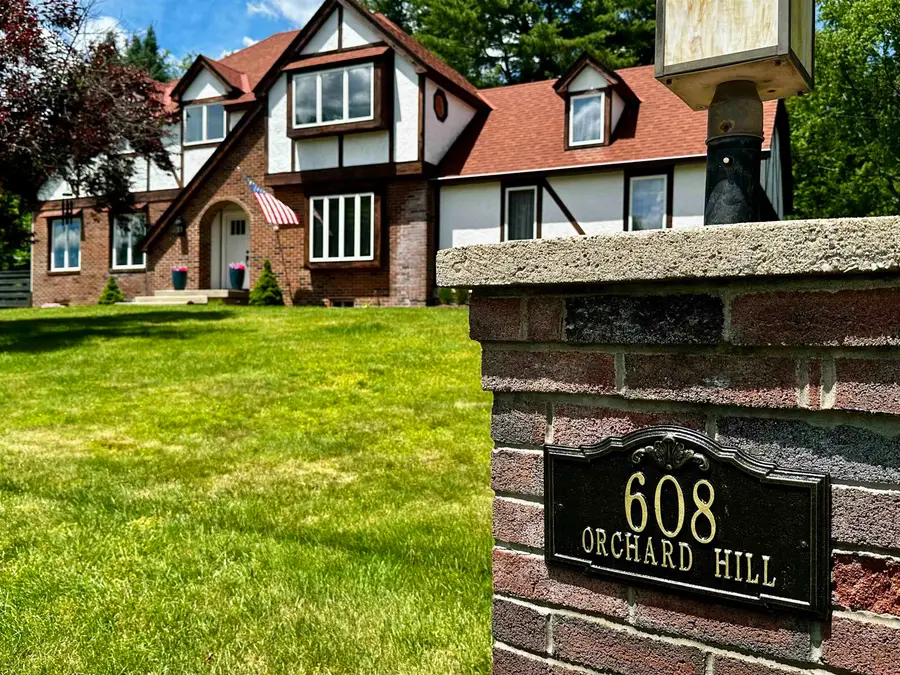 608 Orchard Hill, Pittsford, VT 05763 - #2