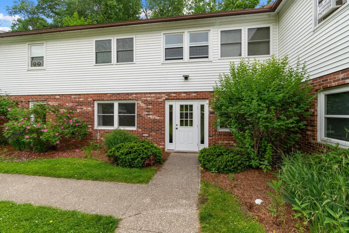 314 Sherwood Square, Essex Junction, VT 05452 - #1