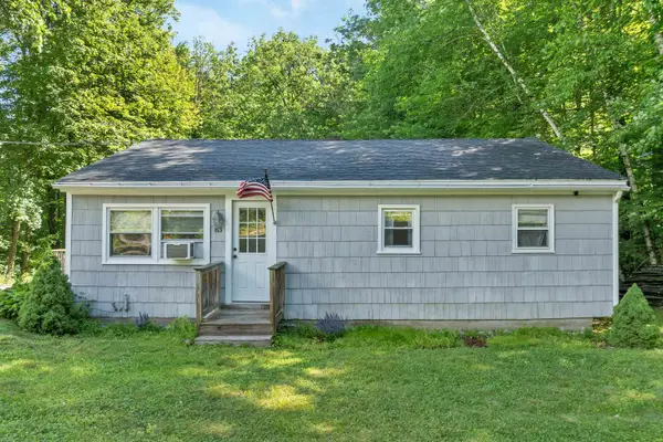 83 Hurricane Road, Belmont, NH 03220