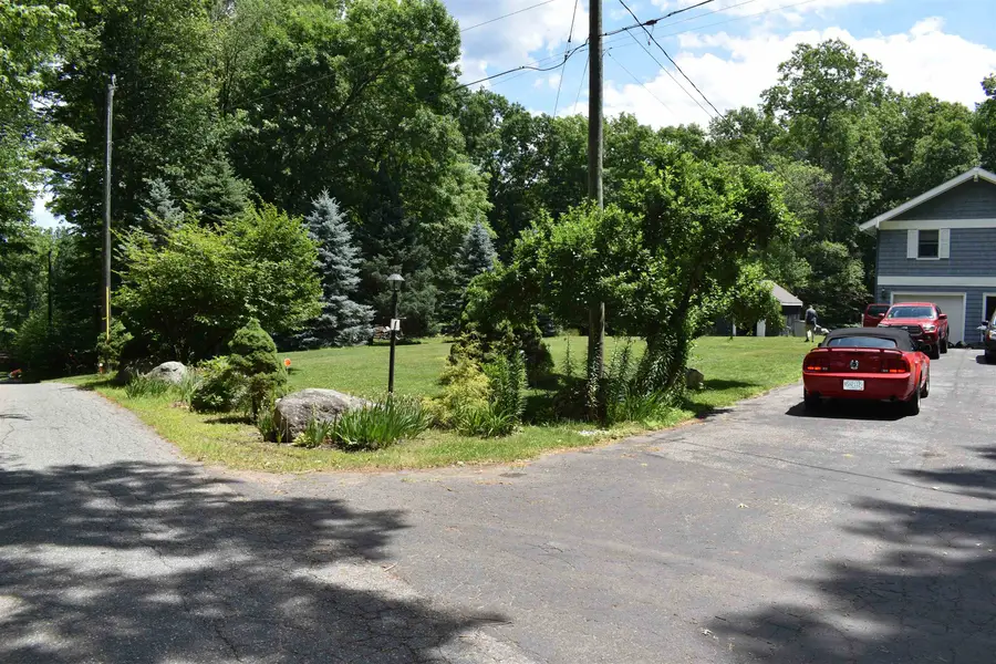 1 Whitneys Grove, Derry, NH 03038 - #3