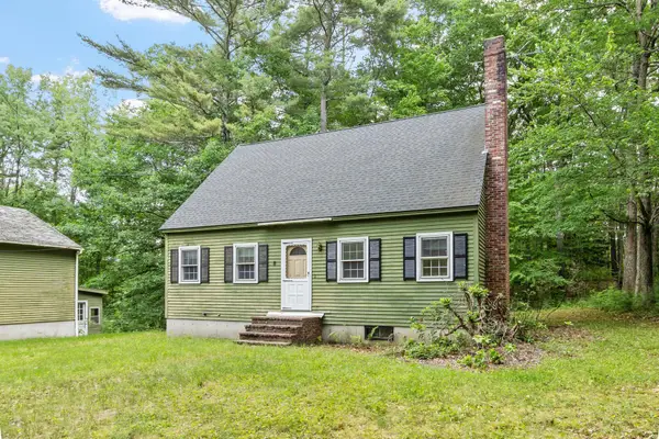 8 Naticook Road, Merrimack, NH 03054