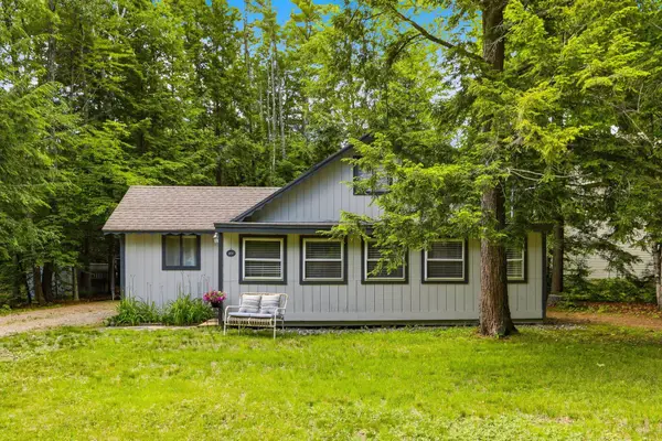 200 Paradise Drive, Moultonborough, NH 03254