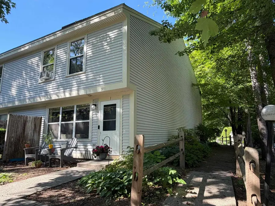 1 Morningside Commons, Brattleboro, VT 05301 - #3