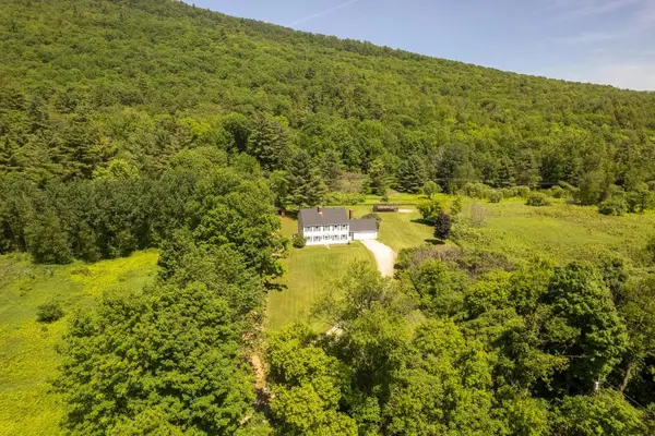 5876 Rte 7, Pittsford, VT 05763