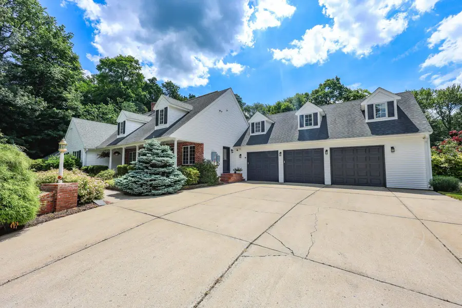 4 CHENEY Lane, Plaistow, NH 03865 - #2