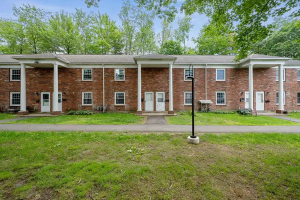 425 Dorset Street #19, South Burlington, VT 05403