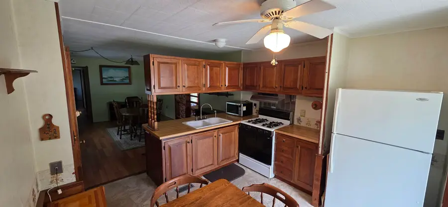 17 Mobile Coach Lane, Monterey Vernon, NH 03057 - #2