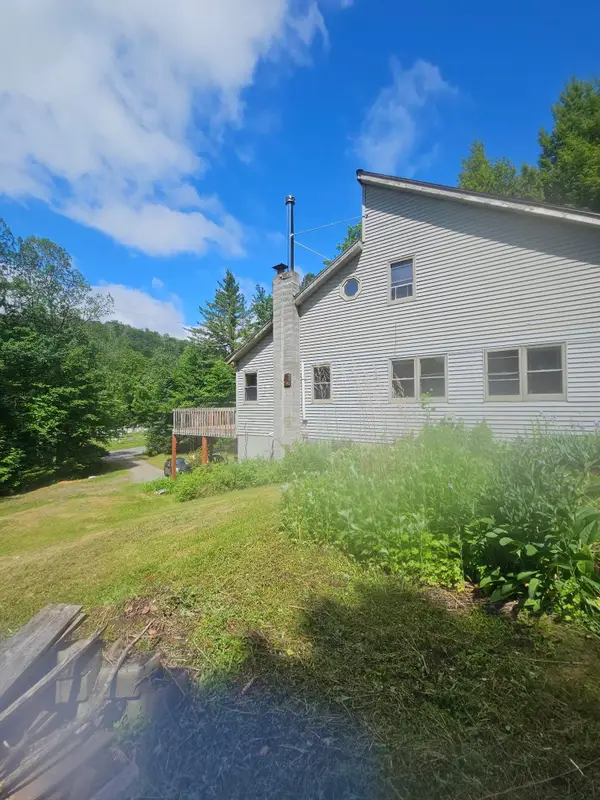 1806 Bosley Hill Road, Readsboro, VT 05350