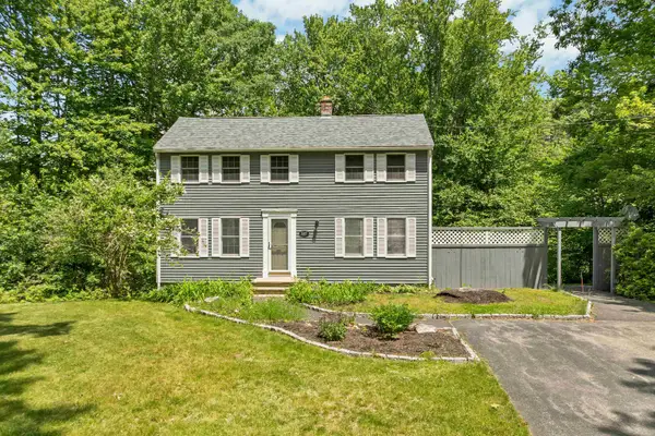527 North Main Street, Wolfeboro, NH 03894