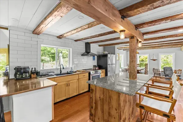 488 Beach Road, Elmore, VT 05661