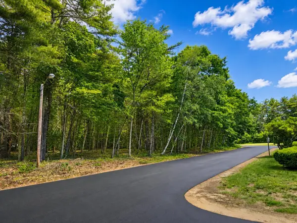 60 Fairway Drive #14, Ashland, NH 03217