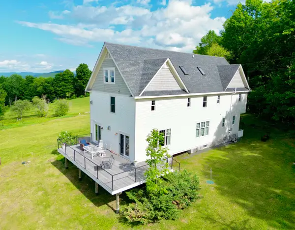 400 Green Bay Loop, Peacham, VT 05862