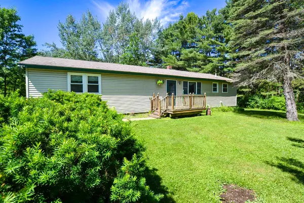 492 Curve Hill Road, Colchester, VT 05446