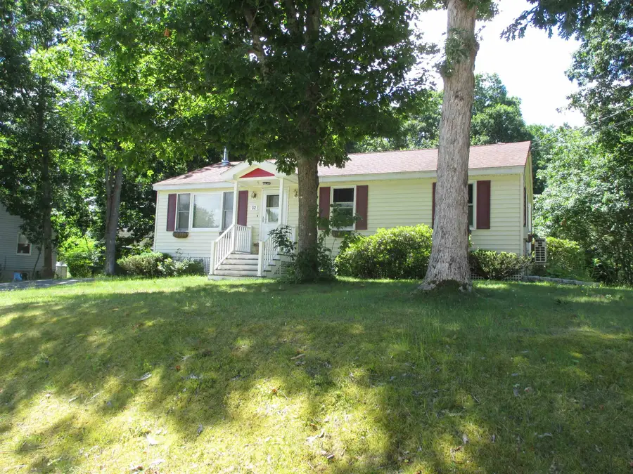 32 Pinewood Drive, Somersworth, NH 03878 - #3