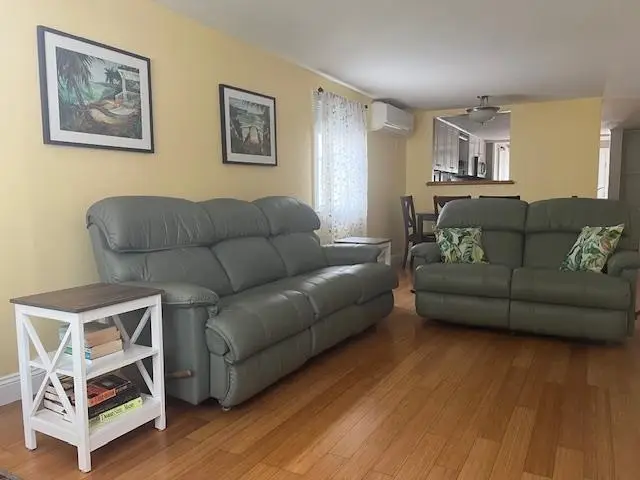 23 Walnut Avenue, Hampton, NH 03842 - #3