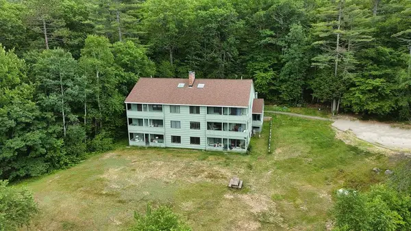 14G The Seasons at Attitash, Bartlett, NH 03812