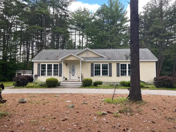 51 Poco Drive, Tamworth, NH 03886